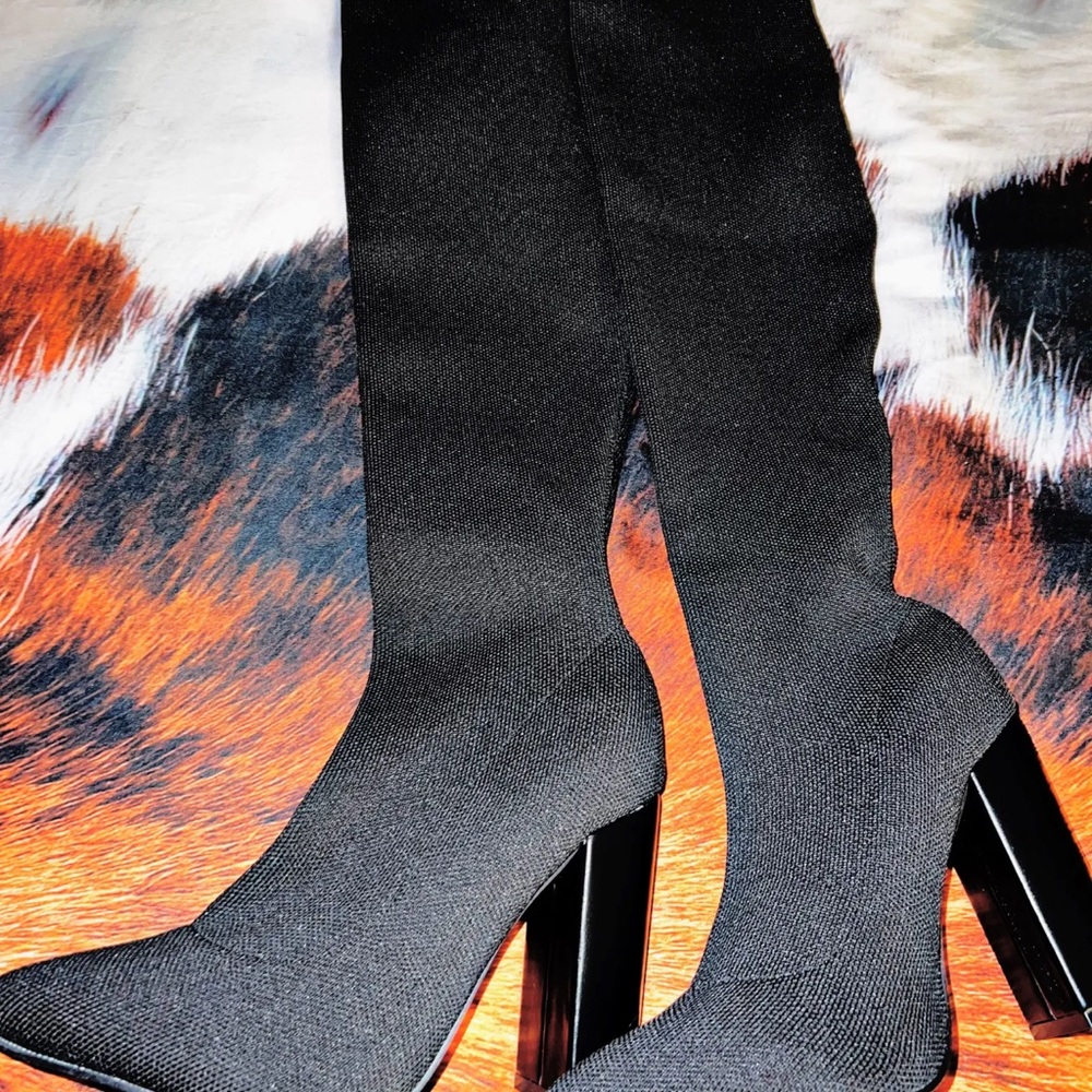 Elegant Black Women's Boots